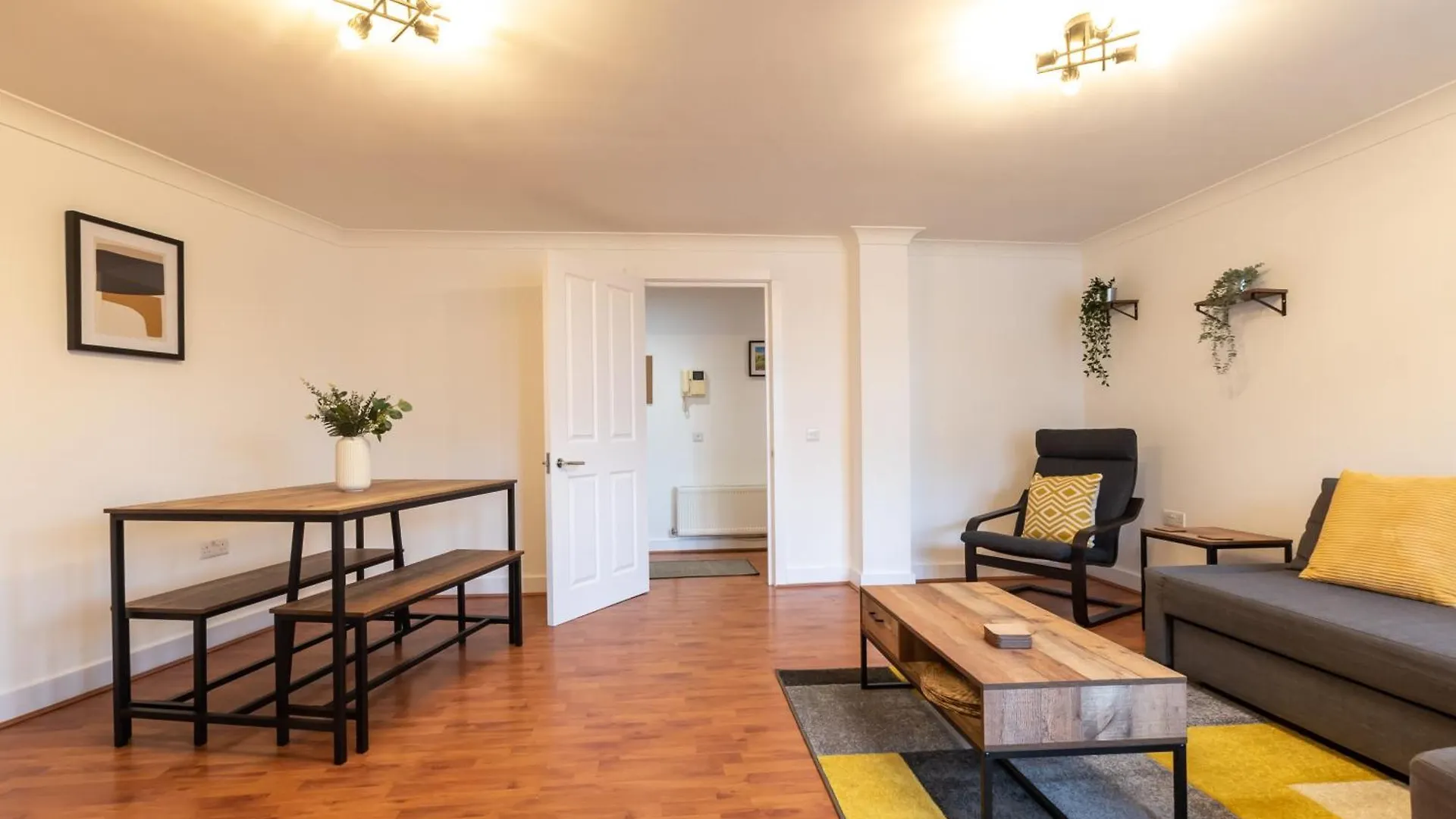 Contractor Base 2Br Parking Apartment Southampton United Kingdom