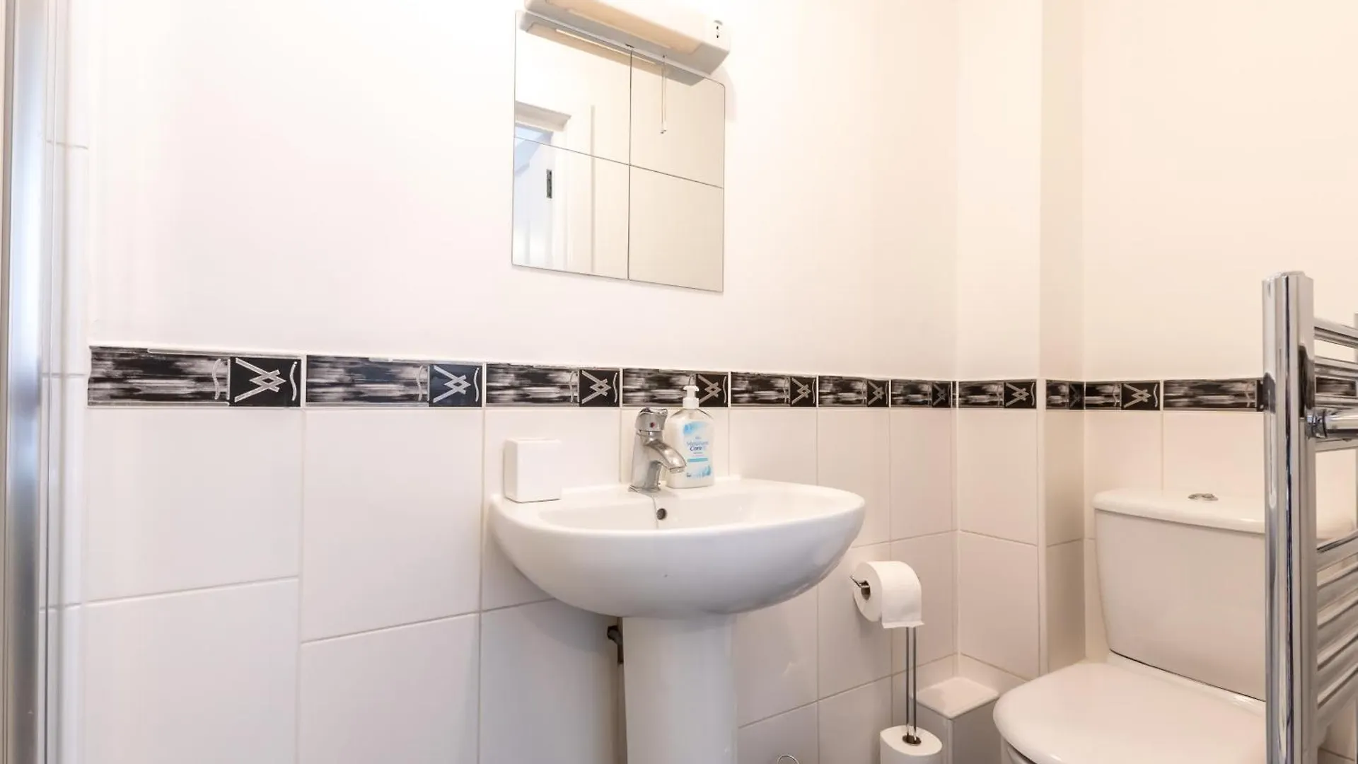 Contractor Base 2Br Parking Apartment Southampton United Kingdom